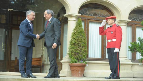 Iñigo Urkllu recibe a Quim Torra en el Palacio de Ajuria Enea en Vitoria Iñigo Urkllu recibe a Quim Torra en el Palacio de Ajuria Enea en Vitoria