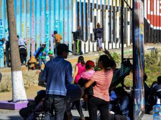 Migrantes en la frontera con EE UU