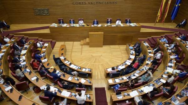 La llei d'acompanyament segueix la seua tramitació en Les Corts amb crítiques de PP, Cs i Podem La llei d'acompanyament segueix la seua tramitació en Les Corts amb crítiques de PP, Cs i Podem