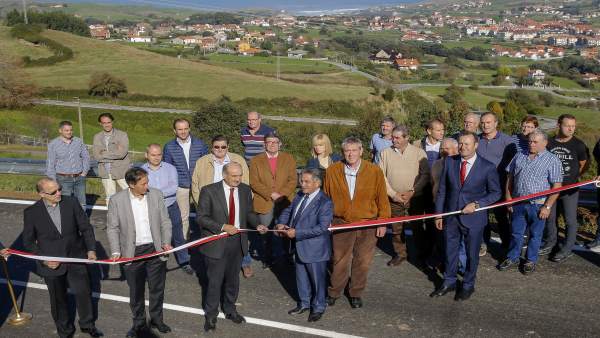 Inauguración de la ampliación y mejora de la carretera Ajo-Güemes Inauguración de la ampliación y mejora de la carretera Ajo-Güemes