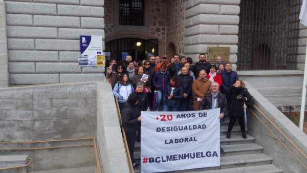 Segunda jornada de huelga en la biblioteca de C-LM Segunda jornada de huelga en la biblioteca de C-LM