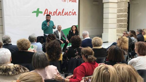 Encuentro de PSOE con el sector cultural de Cádiz Encuentro de PSOE con el sector cultural de Cádiz