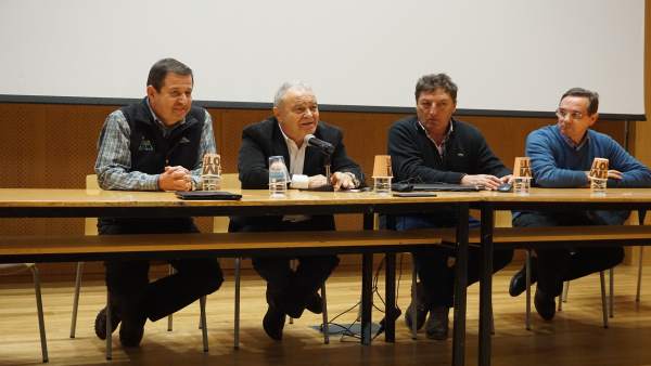 Clausura del II Coloquio Internacional de Refugios Pirenaicos. Clausura del II Coloquio Internacional de Refugios Pirenaicos.