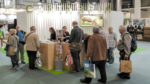 El stand de Cantabria en INTUR El stand de Cantabria en INTUR