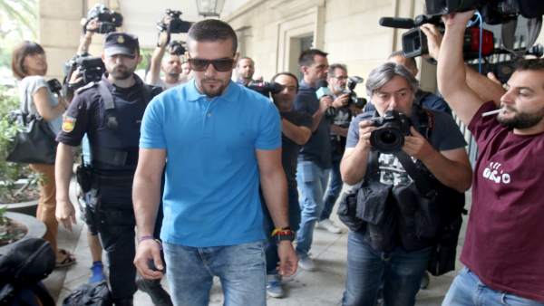 Ángel Boza, miembro de la Manada, en los juzgados de Sevilla Ángel Boza, miembro de la Manada, en los juzgados de Sevilla