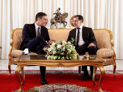 Sánchez y el primer ministro de Marruecos, Saadedín Al Othomani.