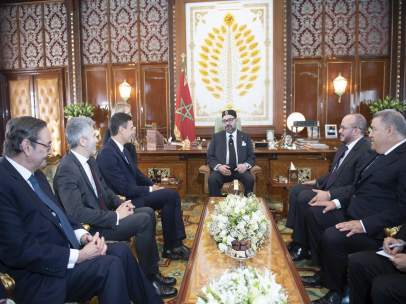 Mohamed VI se reúne con Pedro Sánchez en Marruecos