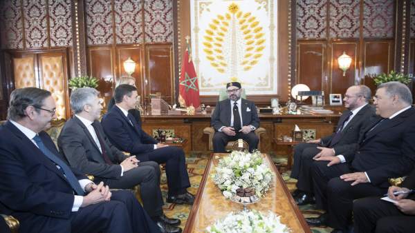 Mohamed VI se reúne con Pedro Sánchez en Marruecos Mohamed VI se reúne con Pedro Sánchez en Marruecos