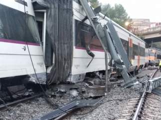 Tren descarrilado en Vacarisses (Barcelona)
