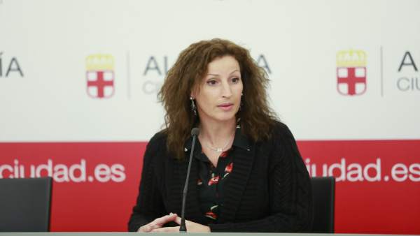 La concejala María Vázquez, en rueda de prensa La concejala María Vázquez, en rueda de prensa