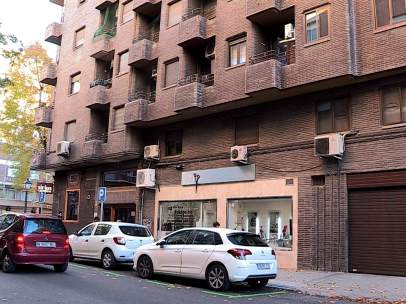 El edificio en el que vivía la mujer