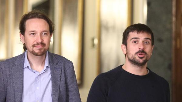 Pablo Iglesias y Ramón Espinar en el Senado Pablo Iglesias y Ramón Espinar en el Senado