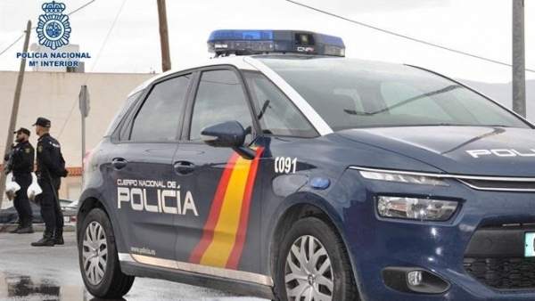 Coche policía nacional Coche policía nacional