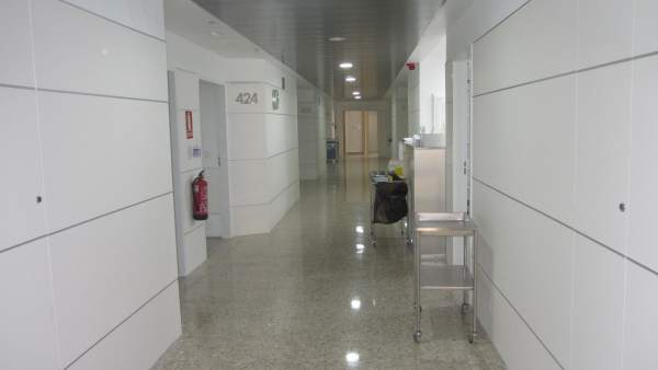 Una xiqueta de 7 anys i la seua mare, ferides en ser atropellades a Elx Una xiqueta de 7 anys i la seua mare, ferides en ser atropellades a Elx