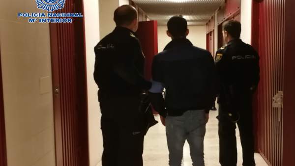 Detenido por la Policía Nacional Detenido por la Policía Nacional