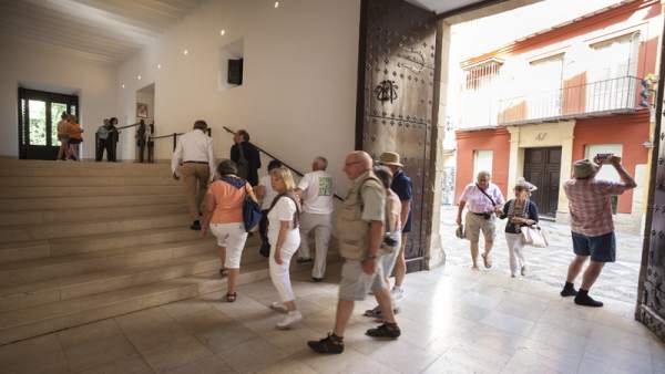 Museo picasso málaga turistas viajeros mayores cultura turismo viaje arte pintur Museo picasso málaga turistas viajeros mayores cultura turismo viaje arte pintur
