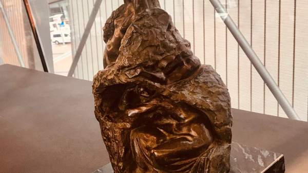 La escultura 'La Balanguera' entregada al Parlamento Europeo La escultura 'La Balanguera' entregada al Parlamento Europeo