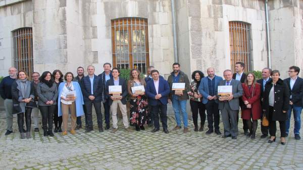 Foto de familia de los Premios Emprende e Innova 2018 Foto de familia de los Premios Emprende e Innova 2018