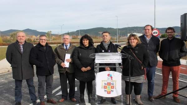 Abierta la nueva salida de Sarriguren por Olaz. Abierta la nueva salida de Sarriguren por Olaz.