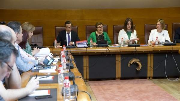 Real compareció en junio en comisión por las irregularidades en los contratos Real compareció en junio en comisión por las irregularidades en los contratos