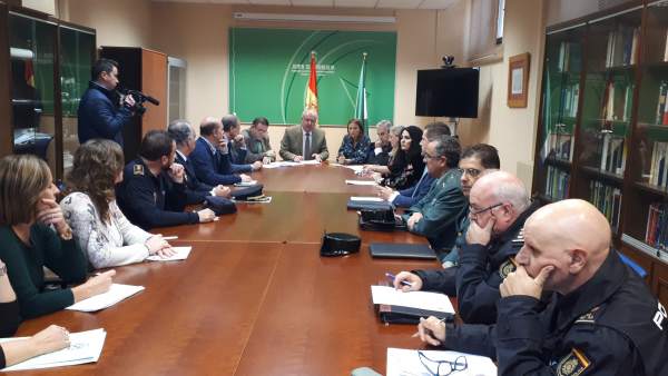 Comisión Provincial de Coordinación contra la Violencia de Género Comisión Provincial de Coordinación contra la Violencia de Género