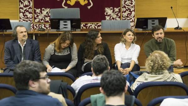 Gómez-Reino en el acto de rendición de cuentas en Santiago Gómez-Reino en el acto de rendición de cuentas en Santiago