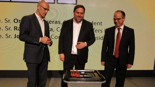 Romeva, Junqueras y Turull. Romeva, Junqueras y Turull.