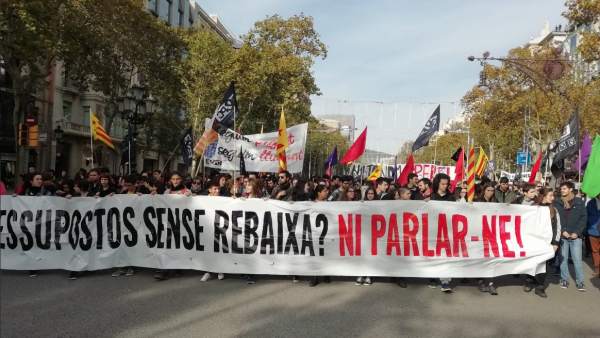 Manifestación de estudiantes en el centro de Barcelona. Manifestación de estudiantes en el centro de Barcelona.