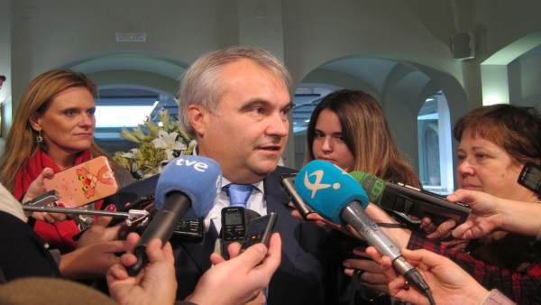 Delegada del Gobierno y alcalde de Badajoz Delegada del Gobierno y alcalde de Badajoz