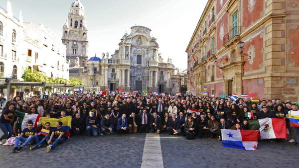 Parte de los alumnos internacionales que se forman este año en la UCAM Parte de los alumnos internacionales que se forman este año en la UCAM