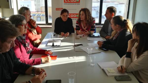 La candidata de Adelante Andalucía por Cádiz Inmaculada Nieto se reéune con CCOO La candidata de Adelante Andalucía por Cádiz Inmaculada Nieto se reéune con CCOO
