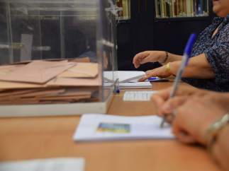 Colegio electoral, urnas, votación, elecciones generales, mesa electoral