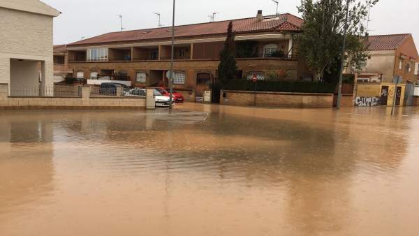 Calle anegada por las inundaciones en San Javier Calle anegada por las inundaciones en San Javier