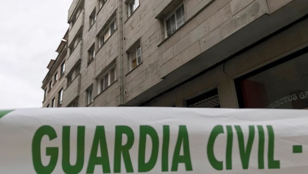 Una mujer herida por su pareja, que se atrincheró en su vivienda de O'Grove Una mujer herida por su pareja, que se atrincheró en su vivienda de O'Grove