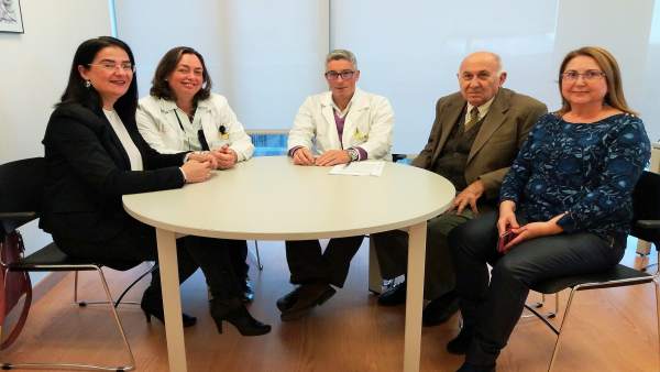 IMAGEN DE LA REUNIÓN TRAS EL ACUERDO ENTRE SMS Y Asociación IMAGEN DE LA REUNIÓN TRAS EL ACUERDO ENTRE SMS Y Asociación