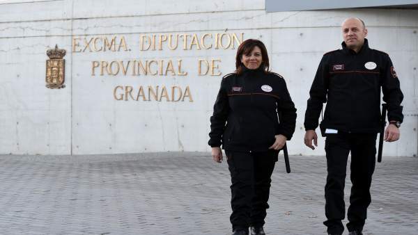 Efectivos de seguridad en la Diputación de Granada