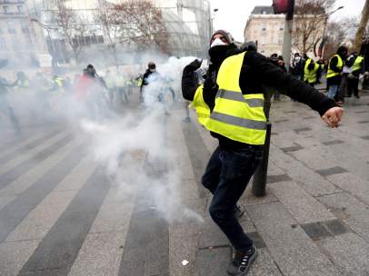 Cargas policiales en París
