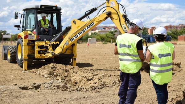 Trabajadores del sector de la construcción. Trabajadores del sector de la construcción.