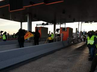 CDR abren peajes