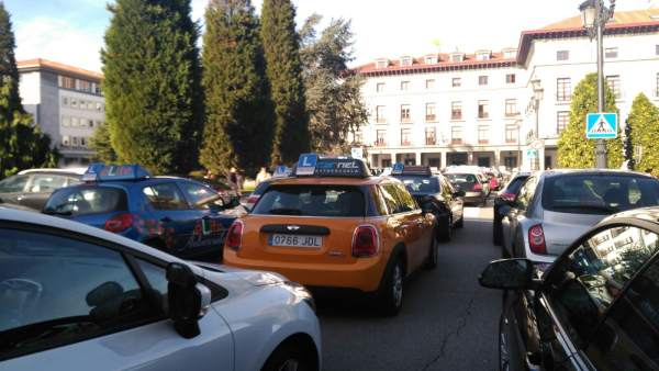 Movilización de autoescuelas. Movilización de autoescuelas.