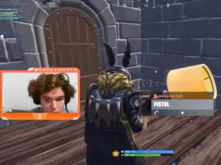 Un 'streamer' de 'Fortnite' pega a su mujer en directo