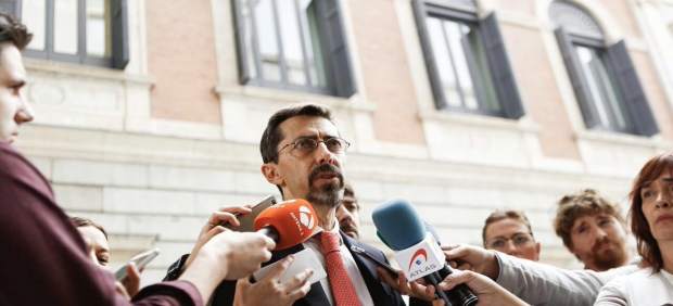 Cs preguntará al Gobierno por el presunto adoctrinamiento en un libro de catalán de Bachillerato ...