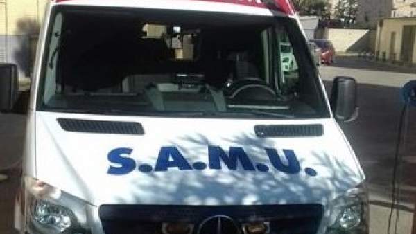 Imagen de archivo de un SAMU Imagen de archivo de un SAMU