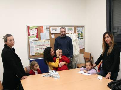 Padres y alumnos del CEIP Alfredo di Stefano de Valdebebas (Madrid).