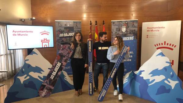 Pérez y Sánchez presentan el programa 'Región Murcia Bajo Cero' Pérez y Sánchez presentan el programa 'Región Murcia Bajo Cero'