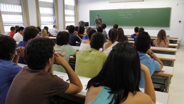 Alumnos En Clase Alumnos En Clase