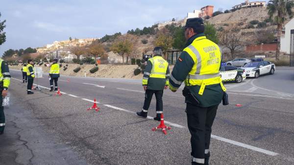 Puesto de vigilancia y control de la campaña de la DGT Puesto de vigilancia y control de la campaña de la DGT