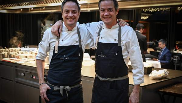 Los hermanos Torres en su restaurante de Barcelona Los hermanos Torres en su restaurante de Barcelona