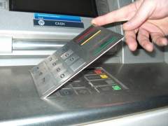 La Guardia Civil alerta de teclados falsos en los cajeros