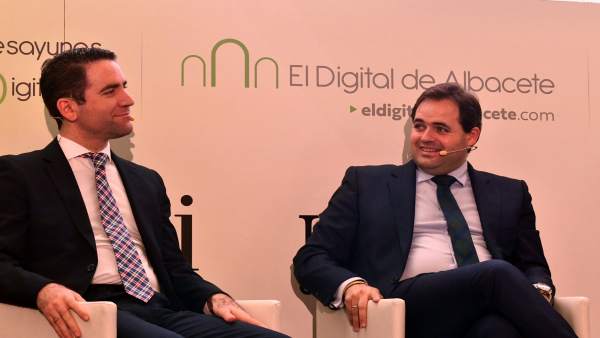 Paco Núñez y Teodoro García Egea en desayuno Digital Albacete Paco Núñez y Teodoro García Egea en desayuno Digital Albacete